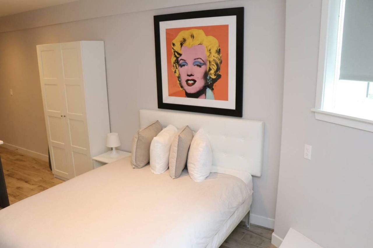 Stylish Studio In Brookline-5Min Train To Boston.. #2 Ngoại thất bức ảnh
